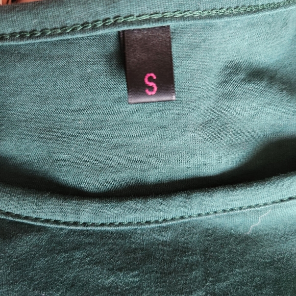 Luouse Green Cold Shoulder 3/4 Sleeve Top - Medium - Picture 4 of 4